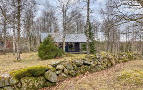 Stunning Home In Smålandsstenar With Wifi